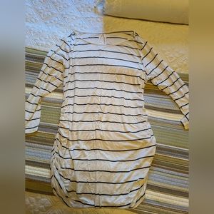 MOTHERHOOD MATERNITY tunic top